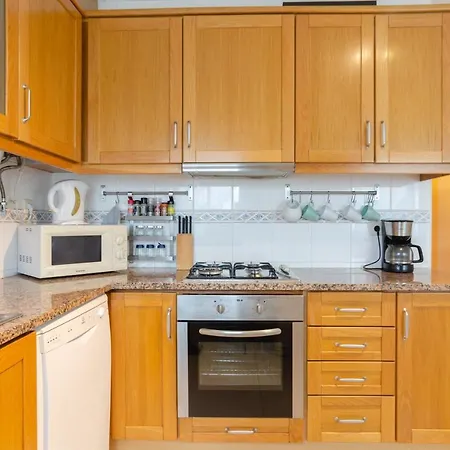Apartament 3 Bedroom With P-garage By Silver Prop